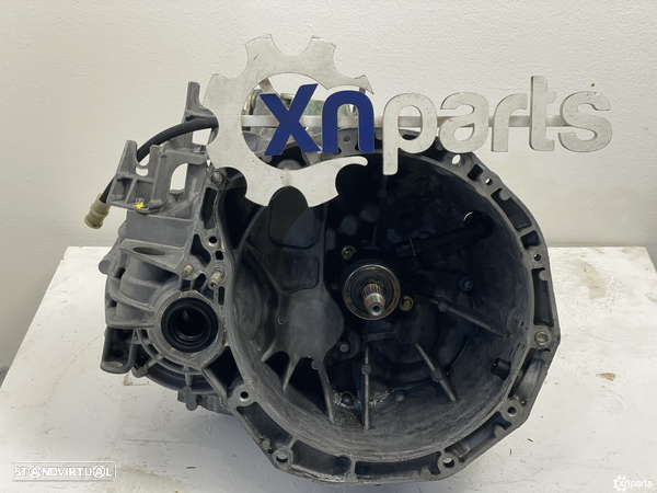 Caixa de velocidades manual Usado RENAULT MEGANE II 1.9 dCi REF. NDO 000 MOTOR F... - 3