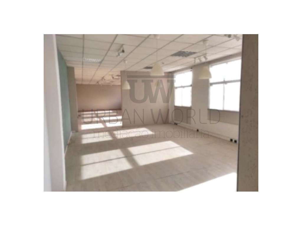 Armazém Industrial, Z. Industrial Torres Novas - Santarém, 12.056 m2 - Grande imagem: 5/5