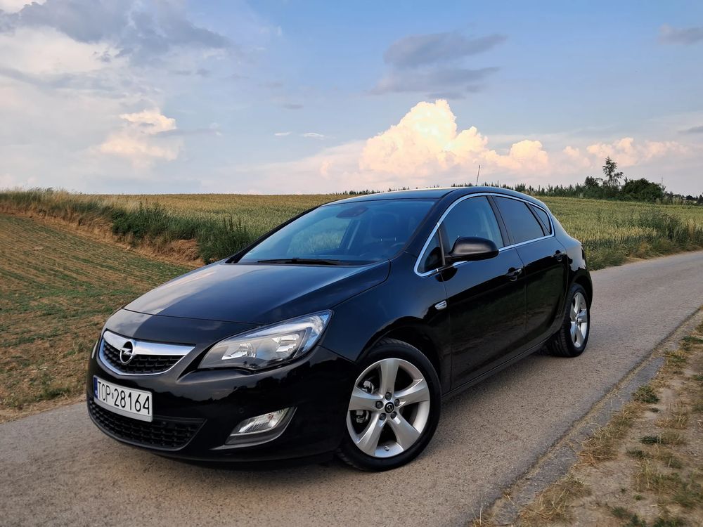Opel Astra J (2009-2019) 1.4 Turbo Active 2011