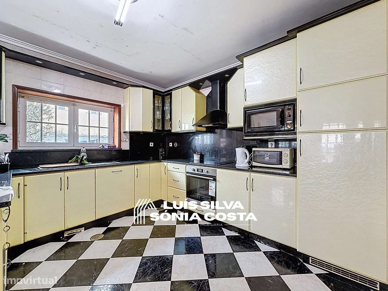 Moradia T3 Independente c/ Jardim, Áreas Generosas, Garagem p/...-11