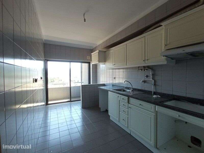 Apartamento T2+1 próximo ao centro de Braga - Grande imagem: 5/13