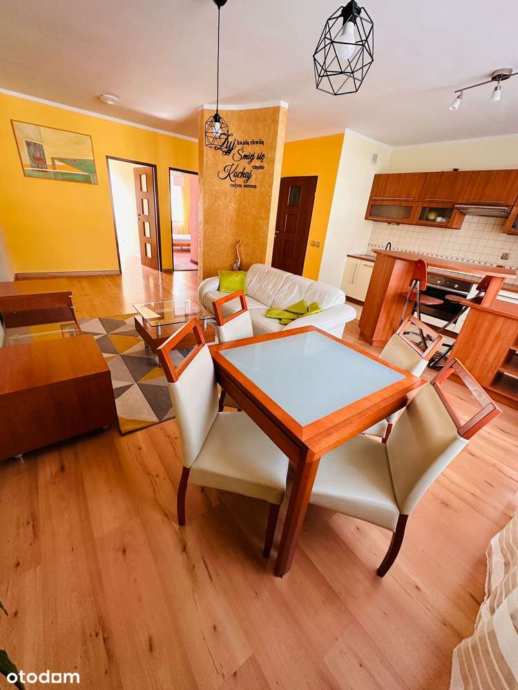 3 POKOJE 70 m² ZAMKNIĘTE OSIEDLE |BLISKO S8, TRAMWAJ, AUTOBUS |ZIELEŃ