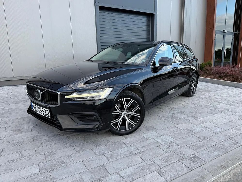 Volvo V60 II (2018- ) B3 B Plus Dark 2023