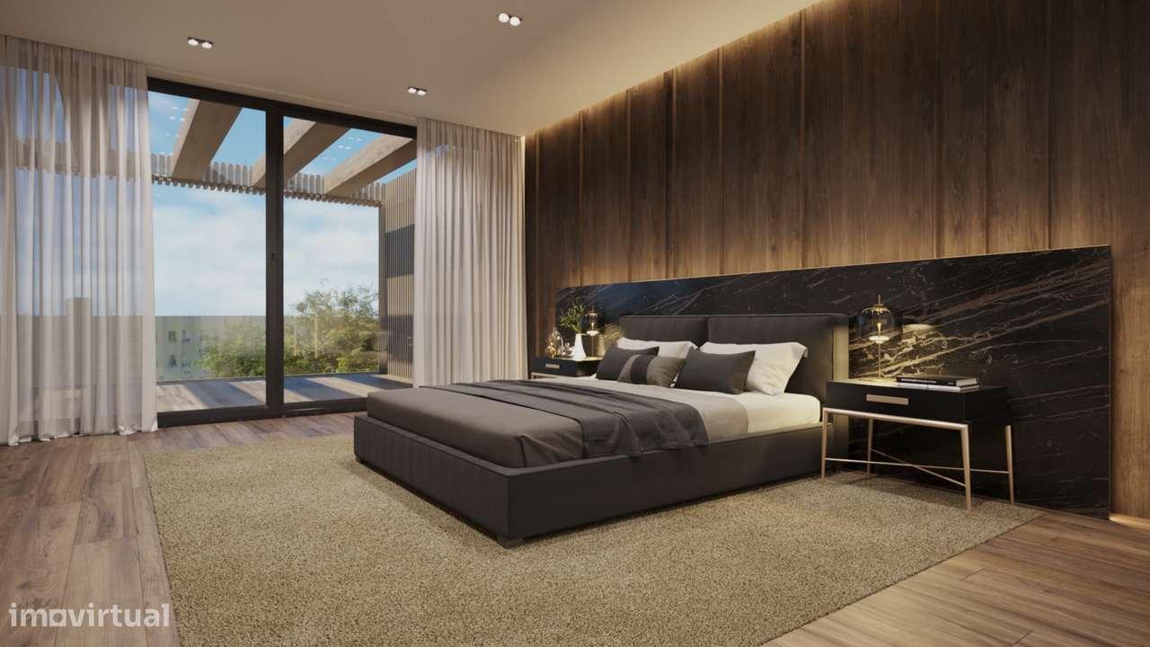 Moradia independente T4 – À praia da Madalena-12