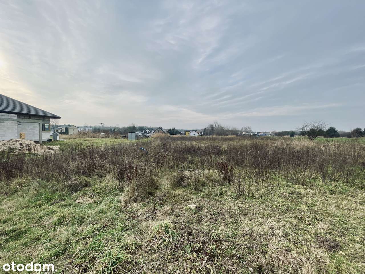 Prąd, woda, kanalizacja | Droga utwardzona | Prostokąt | Płaska | Park-17