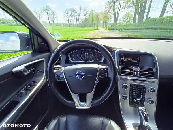 Volvo XC 60 D4 Geartronic Summum - 29