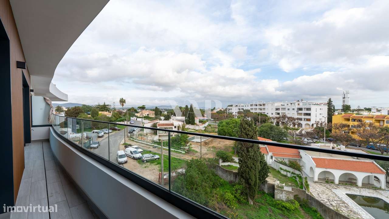 ERILUC - Apartamento T3 moderno com varanda em Quarteira - Grande imagem: 3/20