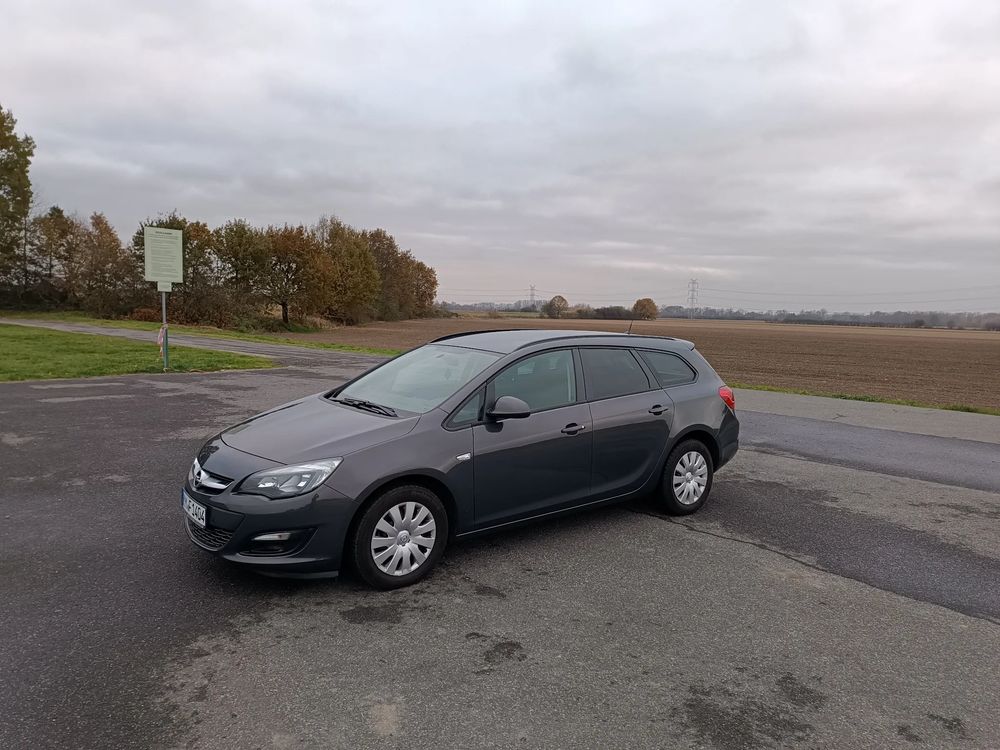 Opel Astra J 1.4 Turbo Sport 2013