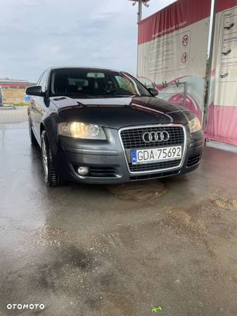 Audi A3 1.6 Ambiente - 2