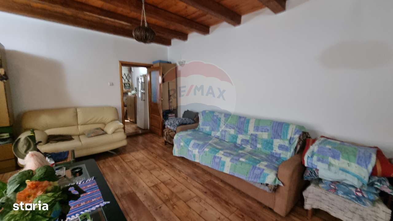 Casă de vacanta / Vilă de vânzare Lilieci, Ialomita - Imagine principală: 5/13