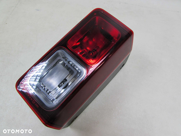 RENAULT TRAFIC III VIVARO II TALENTO 14-21 LAMPA TYL LEWA EUROPA 265591452 93867975 COFANIA - 6