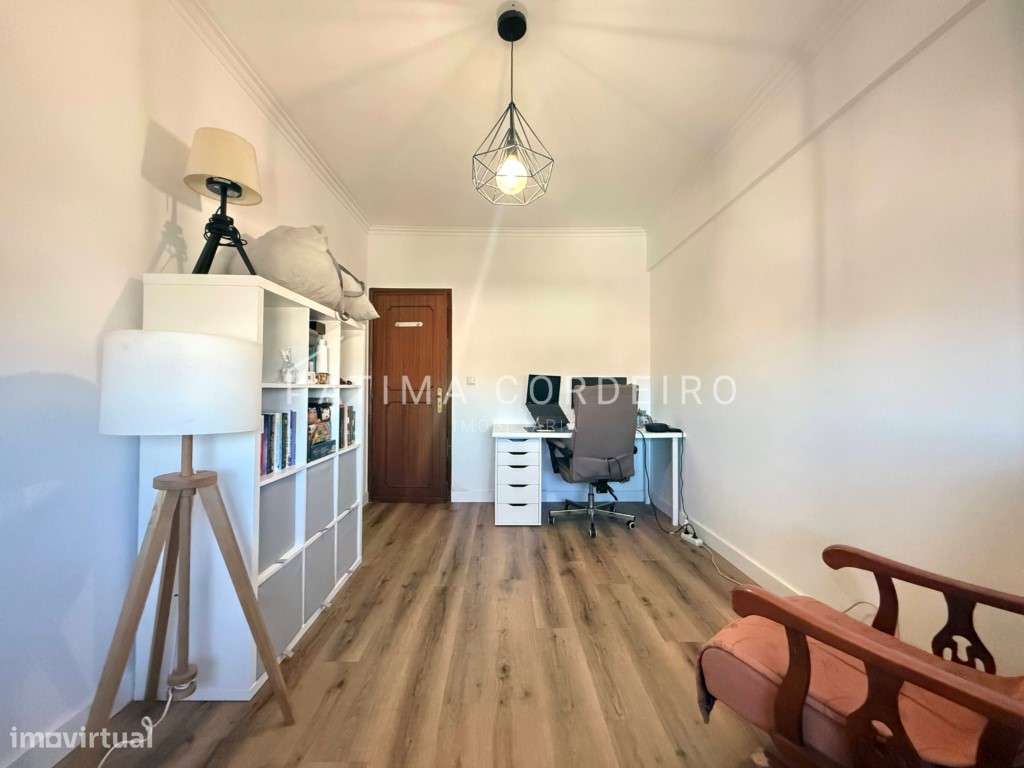 Excelente apartamento T2 com vista para a Serra de Sintra-16