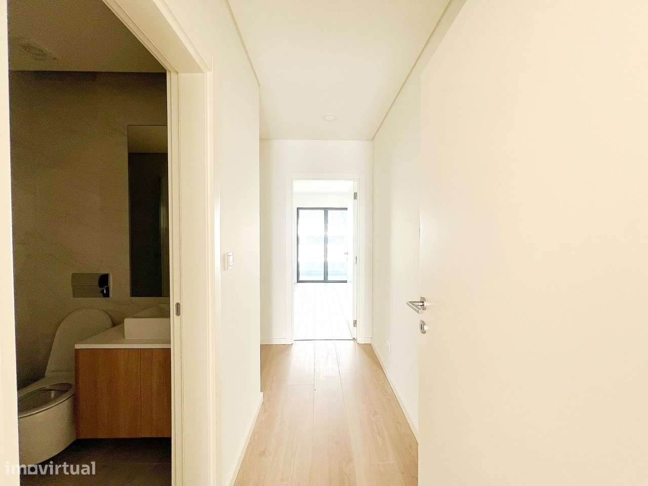 T2 novo c/ estacionamento e varanda - URBANIZAÇÃO MOINHOS DO...-22