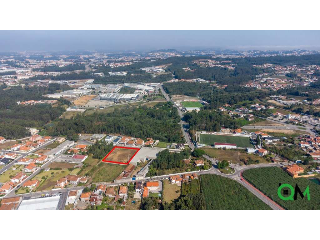 Terreno para Venda no centro de São João de Ver para construção de ...-17