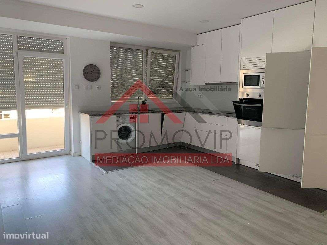 T3 centro de Santo Tirso - Grande imagem: 2/7