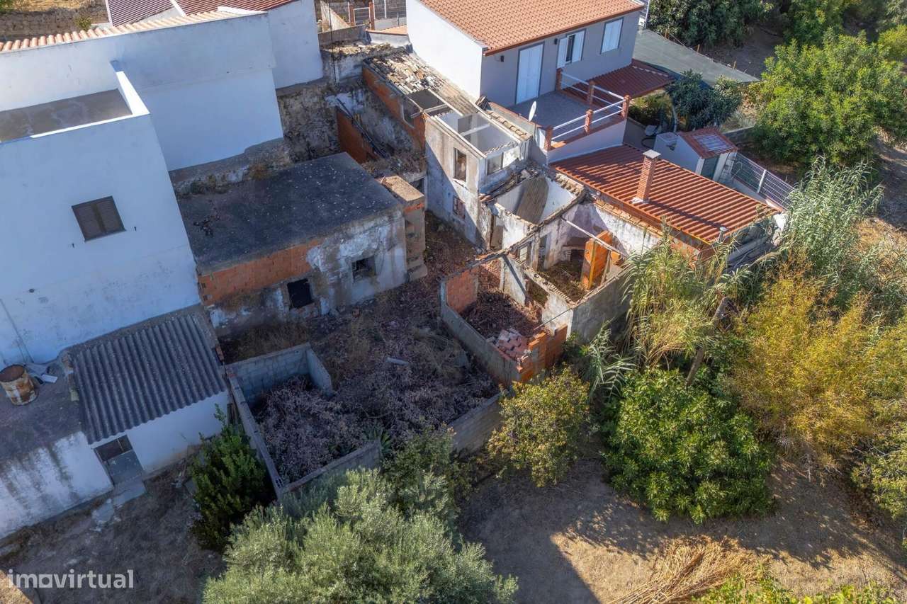 Ruína com Logradouro | Estoi, Faro-12
