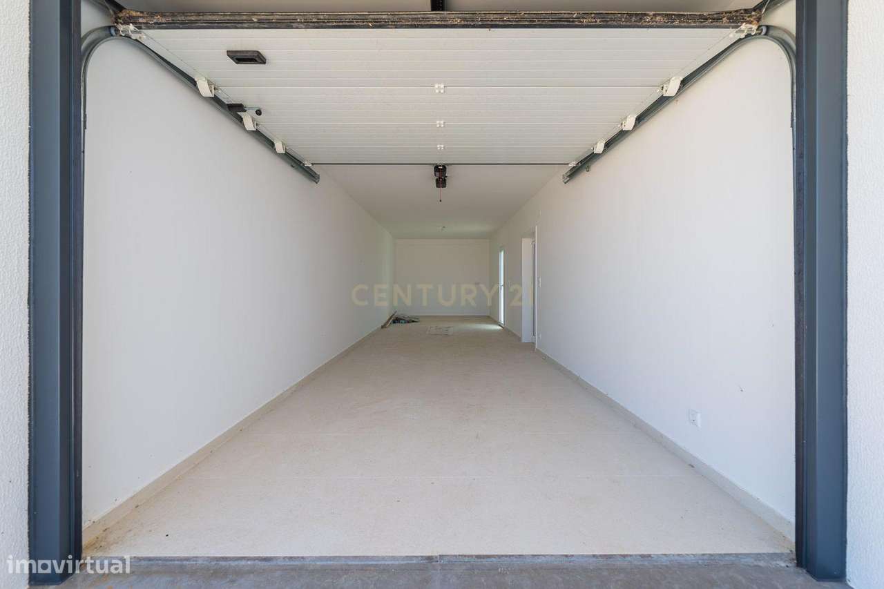 Sintra - Bolembre , moradia T4 nova, construção moderna e linhas conte-45