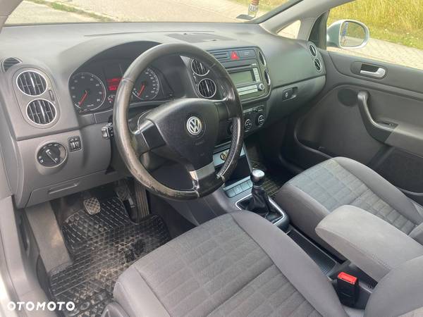 Volkswagen Golf Plus 1.6 FSI Comfortline - 10