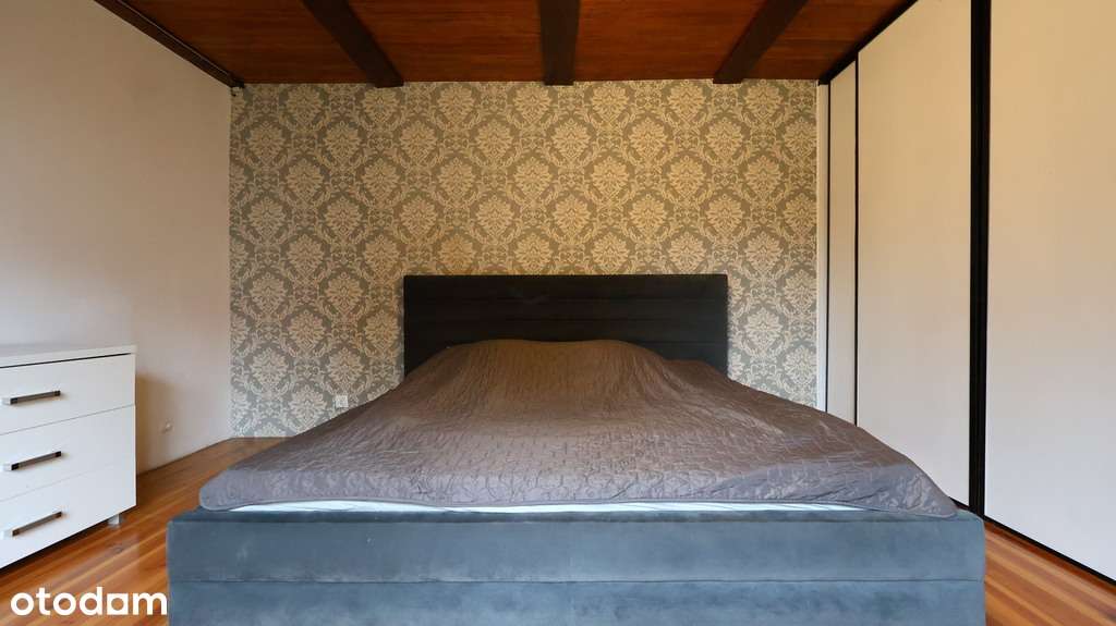 Wolnostojący dom z 19-arową działką-12