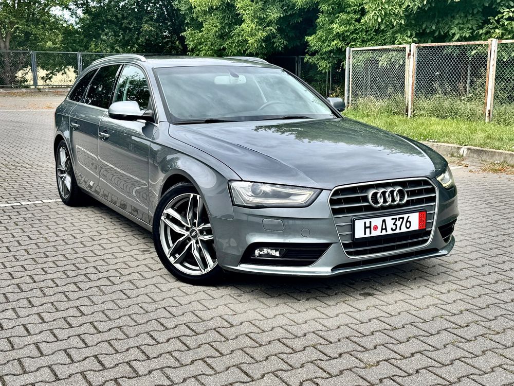 Audi A4 B8 (2007-2015) 2.0 TDI DPF Attraction 2013