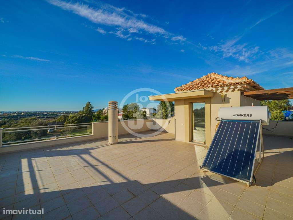 Fantástica propriedade de luxo inserida num generoso lote de terren...-37