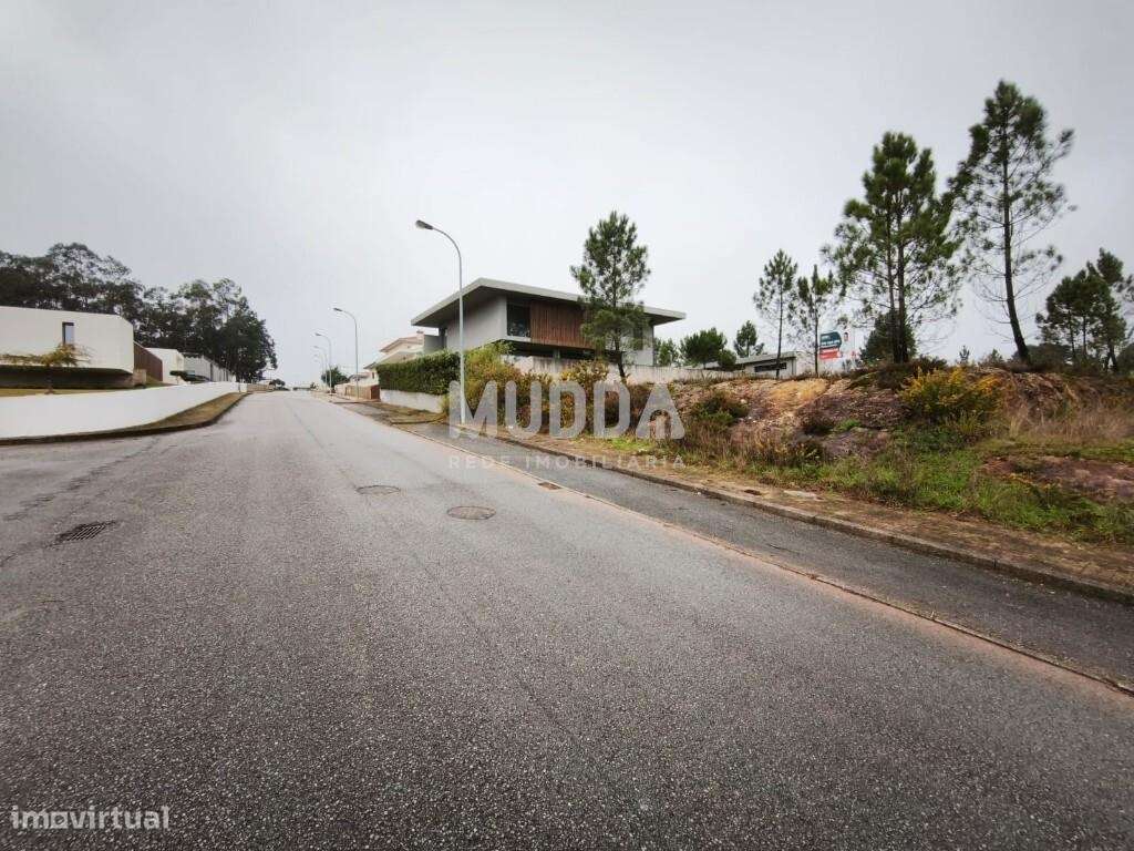 Lote de Terreno Urbano com Projeto de arquitetura–  Valongo do Vouga (-10