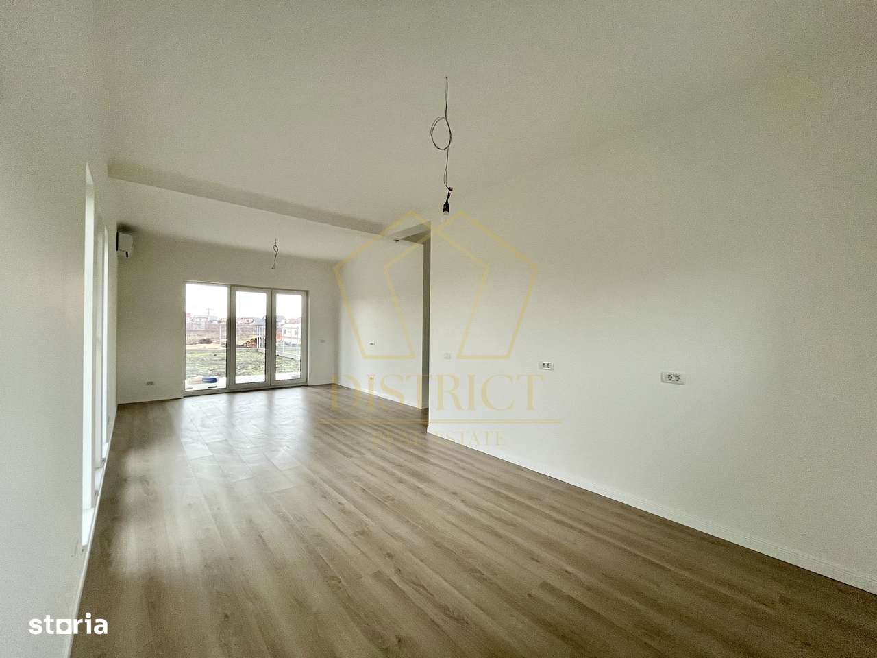 Duplex modern cu 4 camere | Eficient energetic | Sacalaz - Imagine principală: 4/15