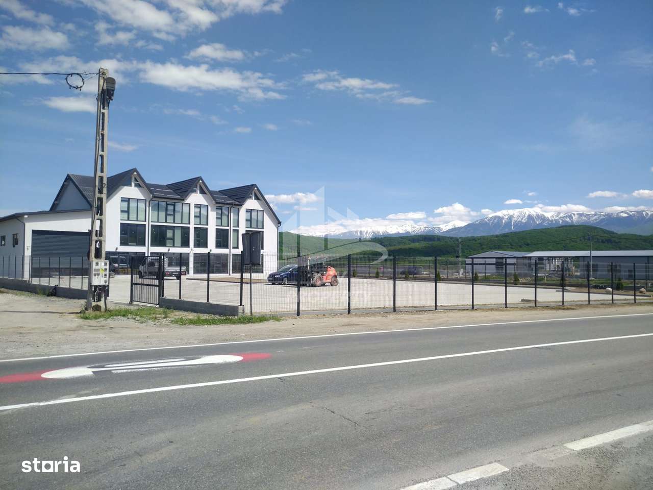 Spatiu comercial  1274 mp utili , teren 7261 mp-1