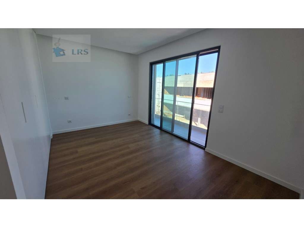 Murches, lindos acabamentos, moradia isolada com 3 suites e 1 quatr...-43