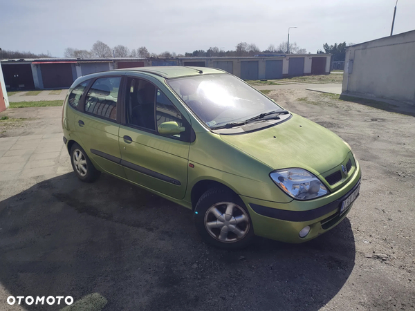 Renault Scenic - 16