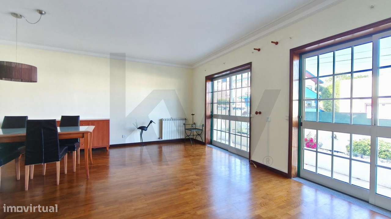 MORADIA T4 + Sótão »»» Junto á EB 2/3 da Maia - Grande imagem: 5/46