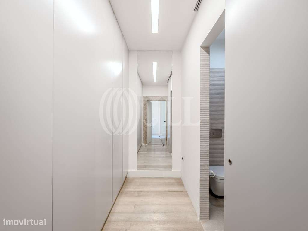 Apartamento T2+2 , renovado, em Alfama, Lisboa-24