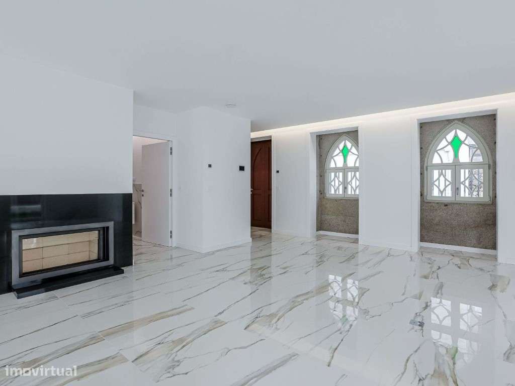 Moradia T3 com jardim e garagem fechada em Leça da Palmeira - Grande imagem: 4/18