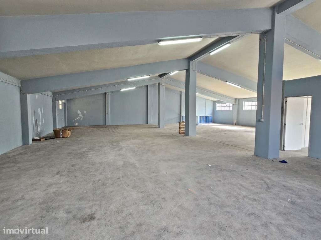 Armazém c/ 300,2 - Odivelas - Grande imagem: 5/7