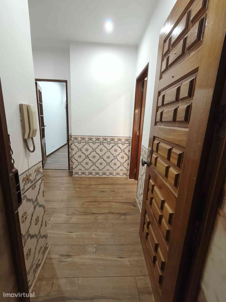 Apartamento T2 Bom Sucesso Remodelado - Grande imagem: 5/12