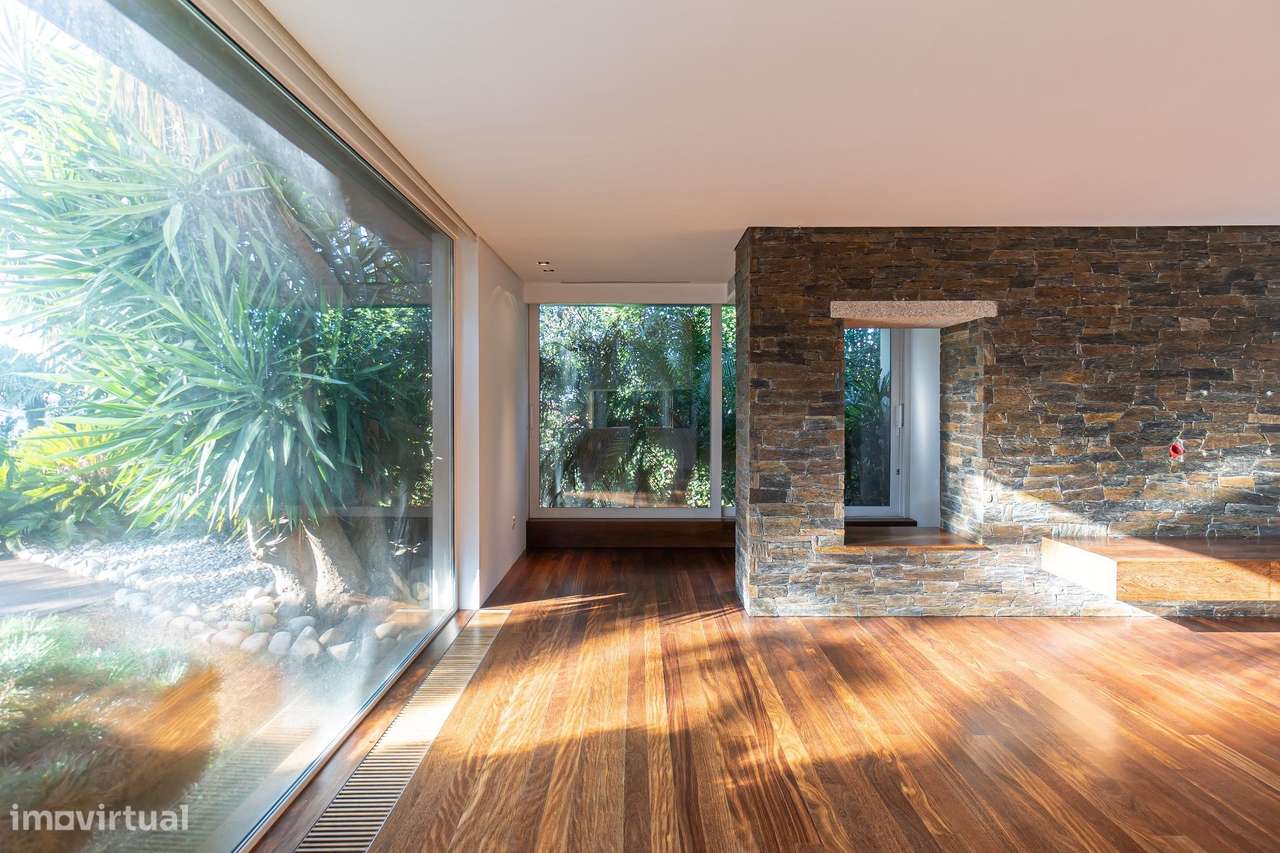 Moradia de Luxo com Elevada Privacidade, Piscinas Interior e...-18