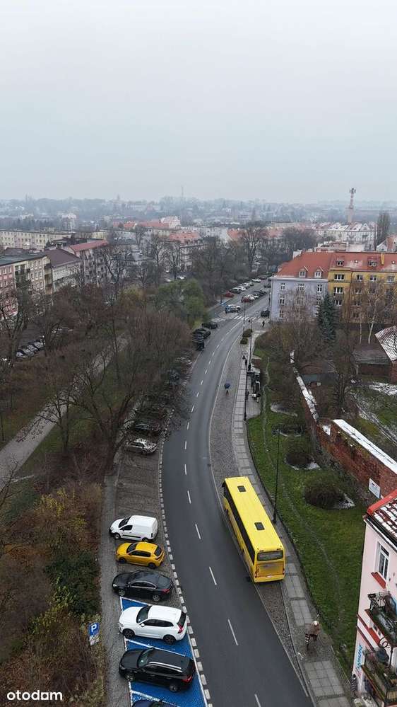 Piękna kamienica w sercu miasta-12