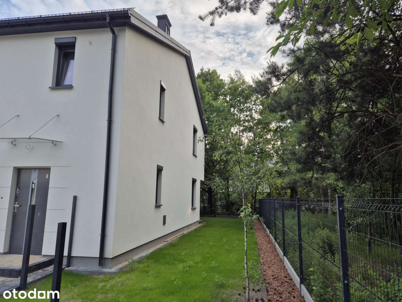 Domy z garażami, fotowoltaiką, roletami oraz dużymi ogródkami: 200 m2 - Pełny obrazek: 5/16