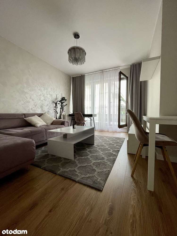 Przytulne mieszkanie z 26-metrowym tarasem - Pełny obrazek: 1/8