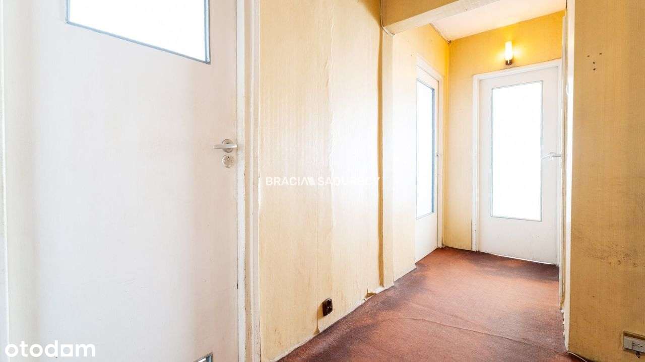 3 pokojowe do remontu os. Piastów-12