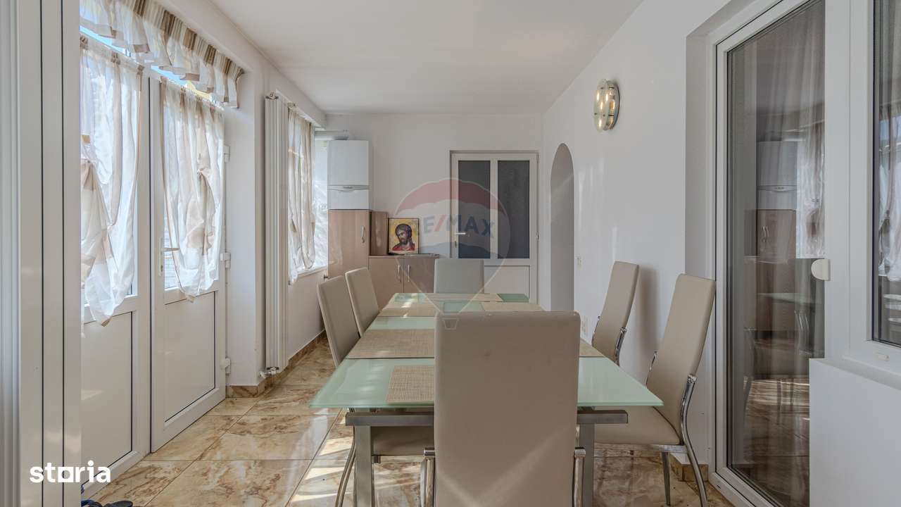 Casă / Vilă cu 10 camere de vânzare in Moieciu de Jos - Imagine principală: 5/20