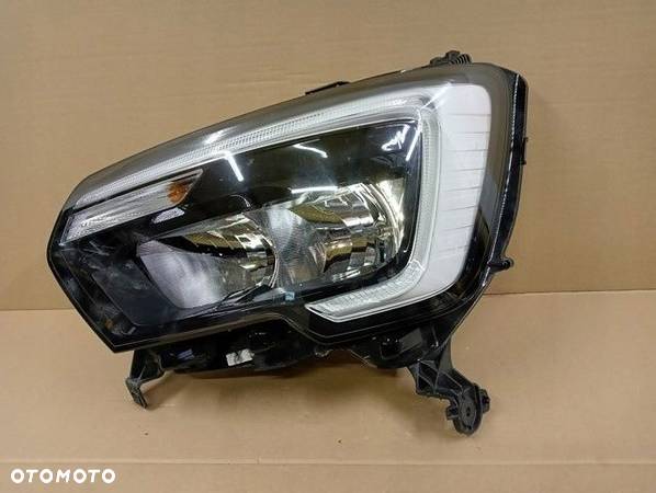 LAMPA LEWA LEWY FULL LED RENAULT MASTER IV 4 LED 19- - 1