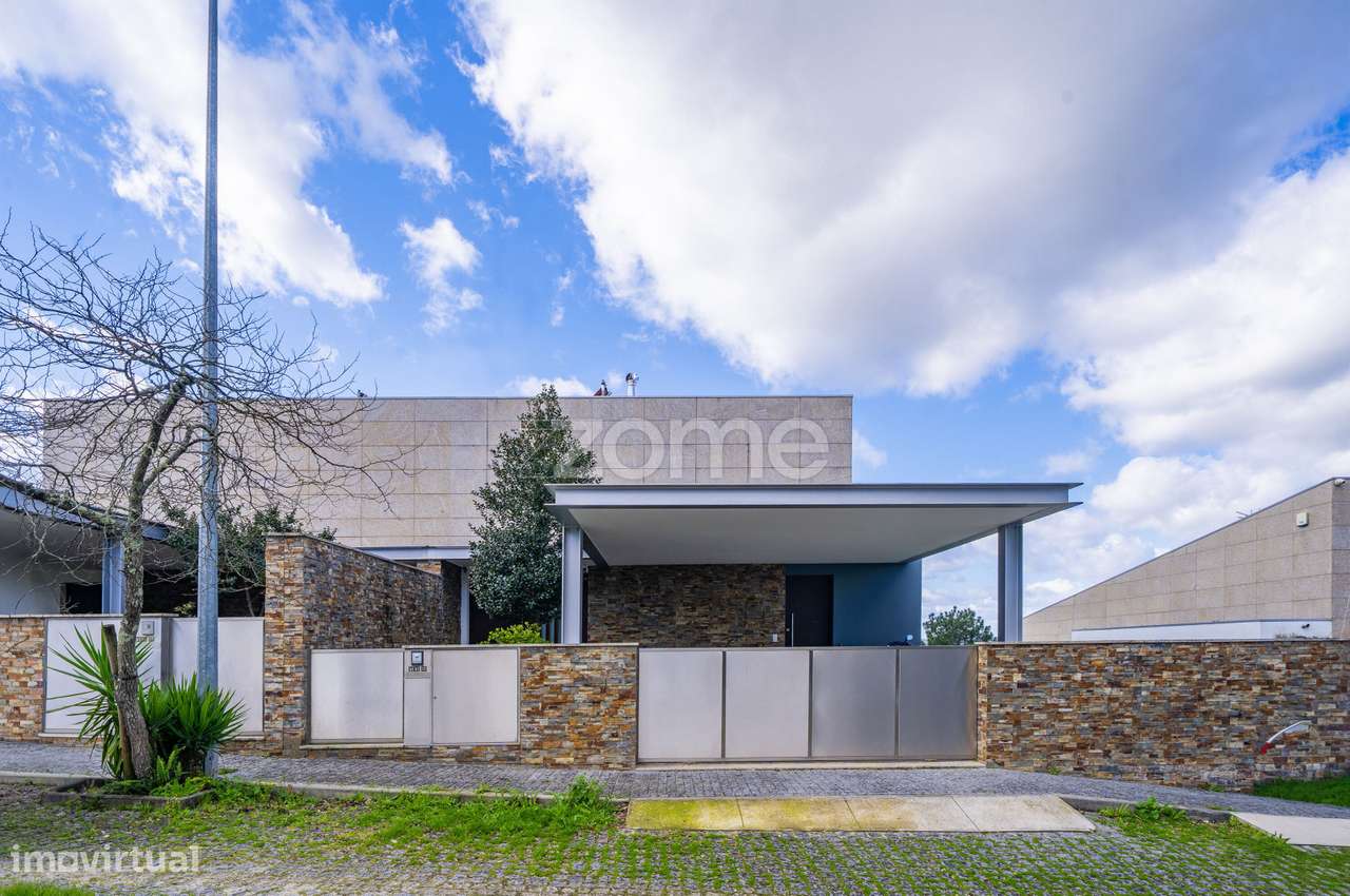 Moradia T4+1 em Palmeira - Braga - Grande imagem: 2/60