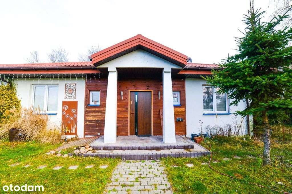 Parterowy dom z 3 sypialniami i dużym tarasem-13