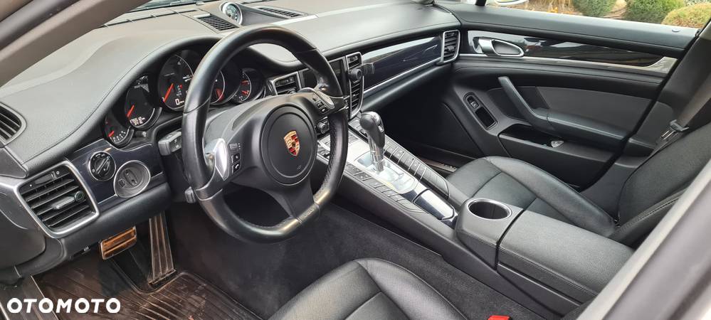 Porsche Panamera Diesel Platinum Edition - 12