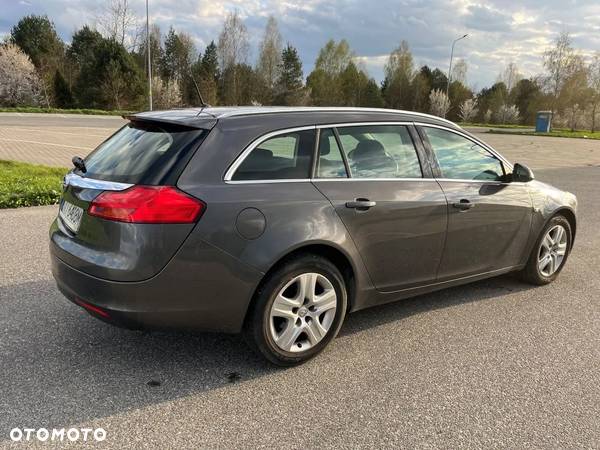 Opel Insignia 1.8 Sport - 10