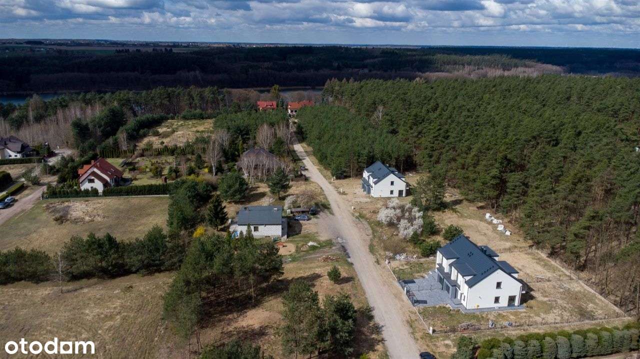 Funkcjonalny dom z dużą działką przy lesie-16