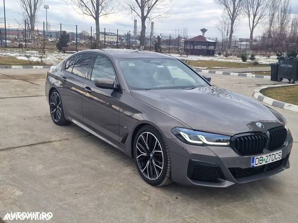 BMW Seria 5 520d MHEV - 13