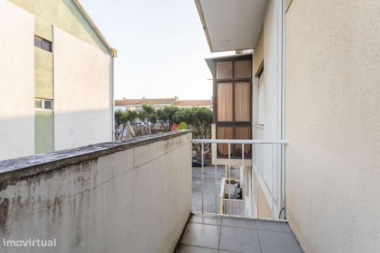 Apartamento T2 – 2º Andar | Lavradio, Barreiro-14