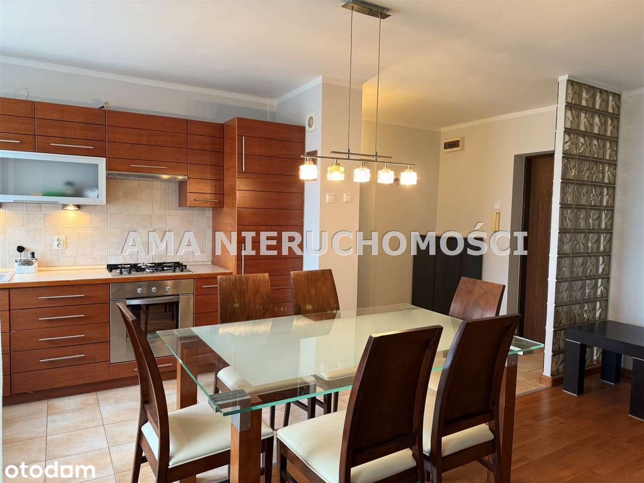 Atrakcyjne 3-pokojowe mieszkanie po odświeżeniu-2